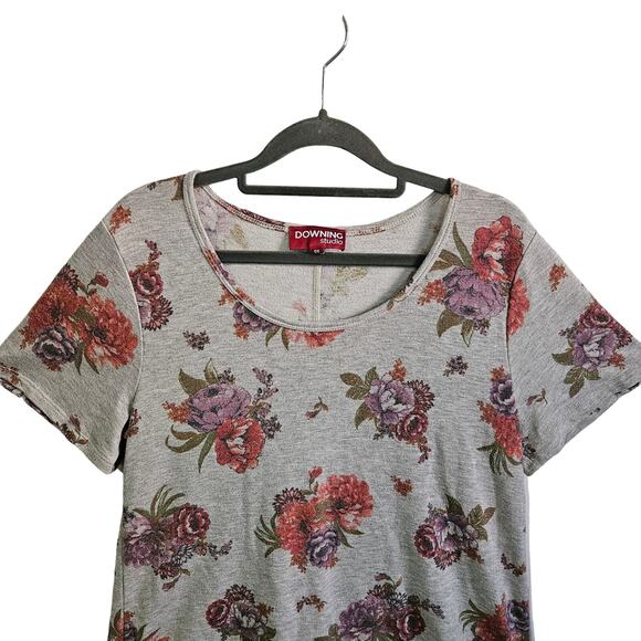 Downing Studio Women's Size 0X Split Back Floral Tee Shirt Gray Rosette Print - Picture 2 of 6